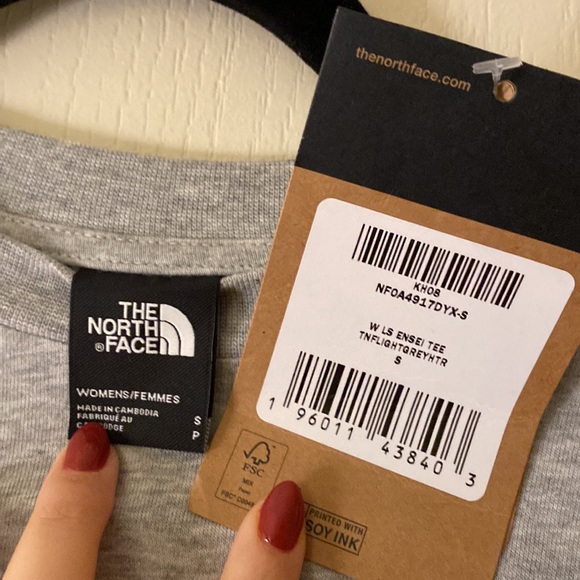 Northface Grey Ensei Tee - Picture 4 of 5